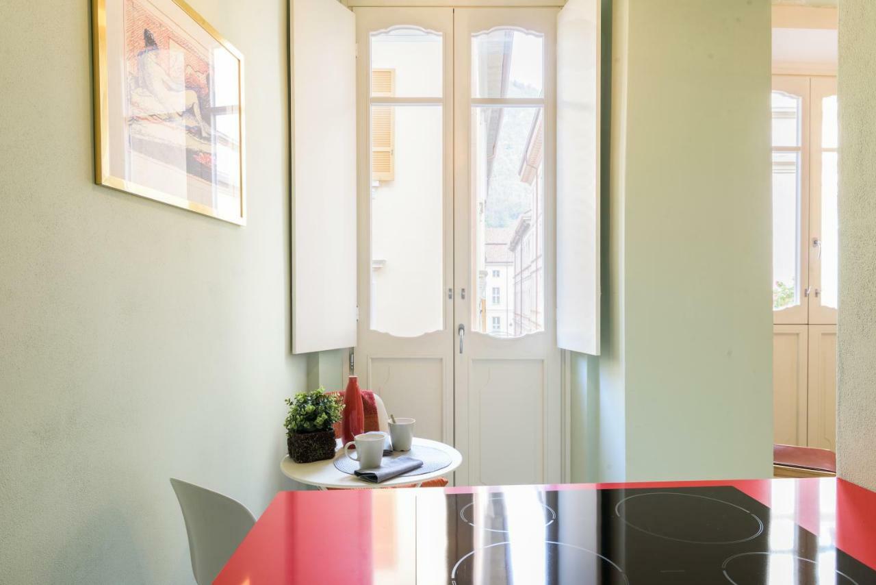 Duomo Luxury Suite - By Myhomeinโกโม ภายนอก รูปภาพ